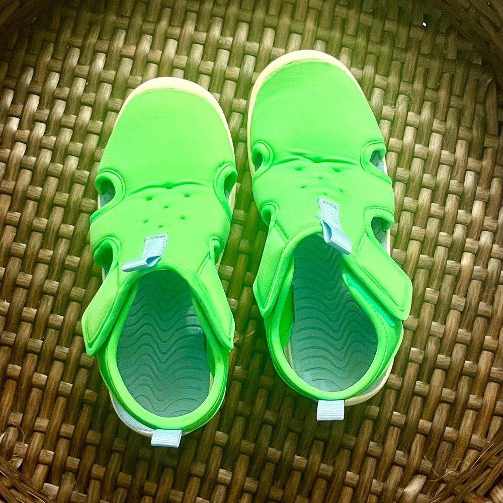 Cat & Jack Toddler Tommie Water Shoes Neon Green Size 12